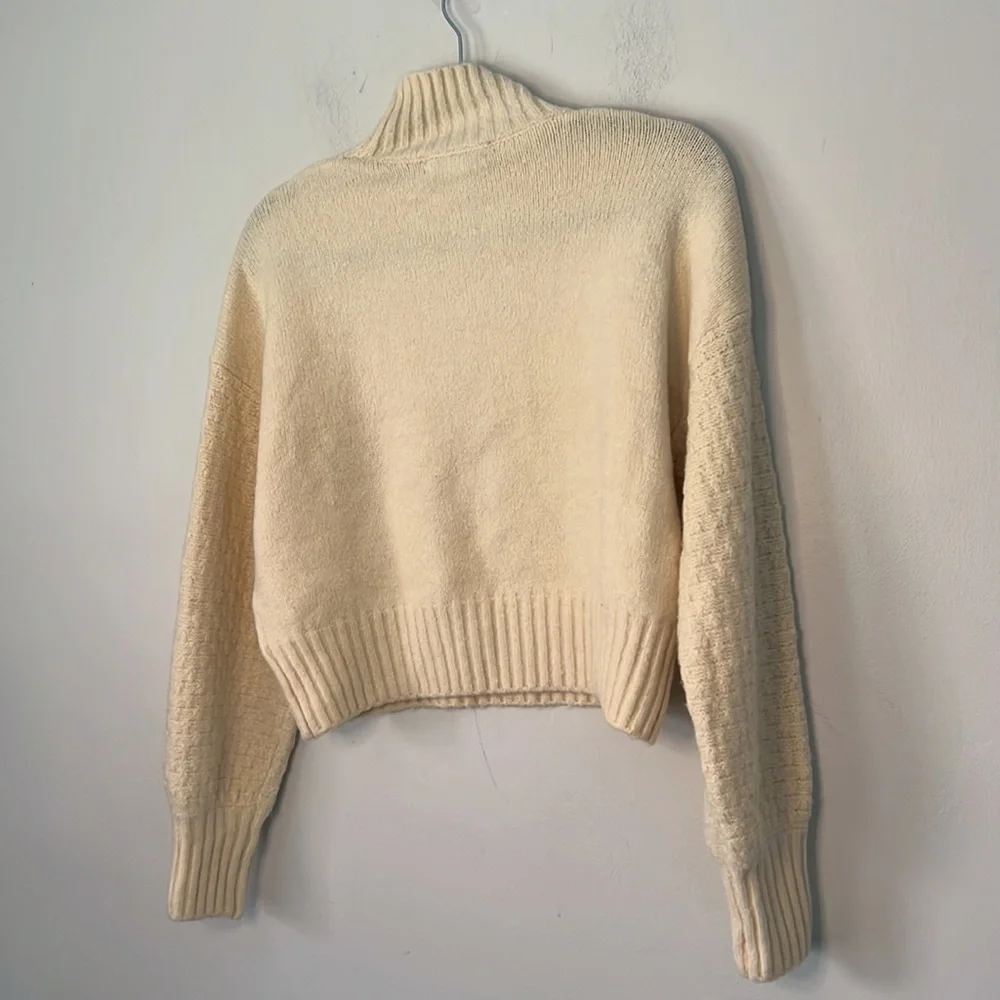 Sincerely Jules Mock Neck Daisy Chunky Knit Sweater - Picture 7 of 9